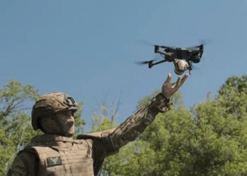 Narcoguerra en México escala con explosivos en drones y minas bajo tierra