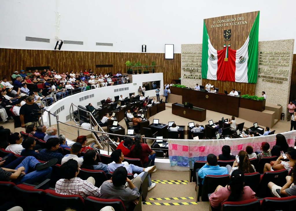 Imagen de una sesión del Congreso. Se espera que la próxima semana dictaminen las iniciativas de presupuestos de los 106 municipios