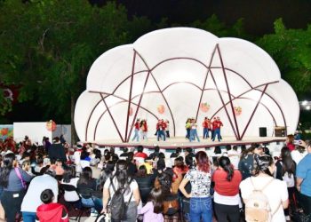 Realiza la FPMC el primer concurso de “Bailes Navideños” en el BiblioAvión Gervasio