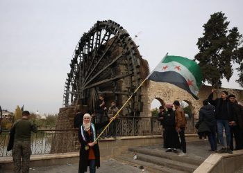 Rebeldes en Siria toman las principales ciudades: la población huye