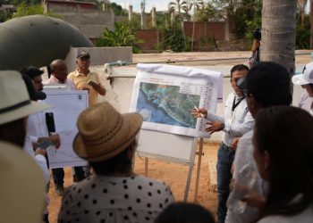 Revisa BID la situación en playas de Acapulco