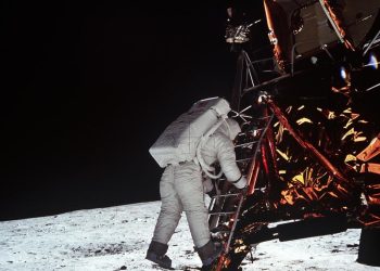 Se aplaza la misión de regreso a la Luna; será en 2027, dice la NASA