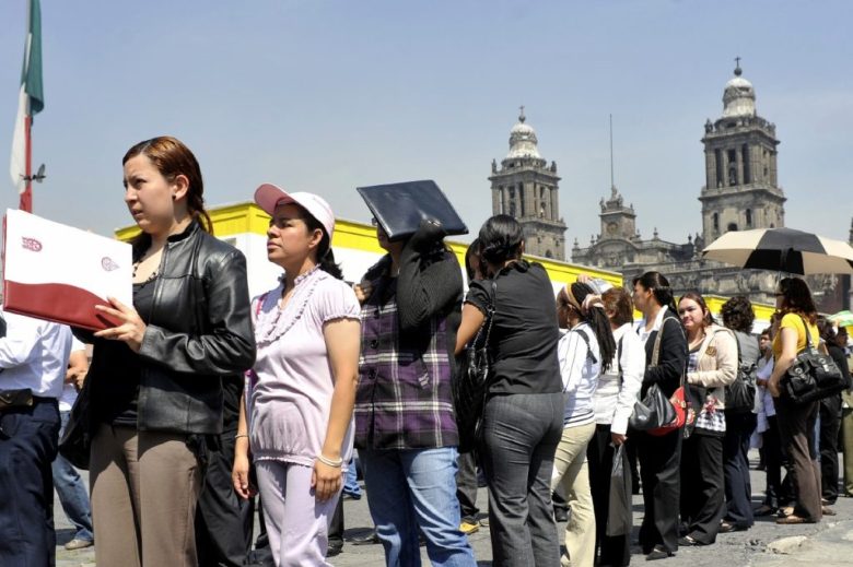 Aumentó el número de desempleados en México. Según datos del Inegi, pasó de un millón 626 mil en el tercer trimestre a un millón 842 mil