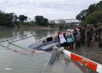 Tragedia en Guatemala: Se estrella helicóptero del ejército en un río