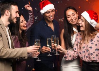 ¿Ya tienes todo para la fiesta 5 básicos que no deben faltar en tus celebraciones navideñas