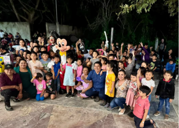 Un festival de sonrisas: Así celebraron los niños de Chunyaxché el Día de Rey