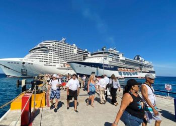Cozumel cierra enero con más de 133 mil turistas de cruceros en su última semana