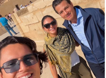 Enrique Peña Nieto Sorprende en Egipto: Encuentro Inesperado con Influencers Causa Revuelo en Redes Sociales