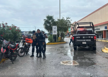Héroe inesperado: Cuentahabiente enfrenta y frustra asalto en Cancún