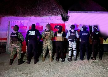 Aseguran FGE, Marina, Guardia Nacional, Ejército y SSC, drogas en dos cateos; detienen a dos personas en Felipe Carrillo Puerto