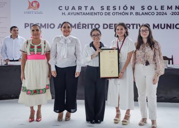 Talentosa joven chetumaleña es reconocida con el premio al Mérito Deportivo Municipal