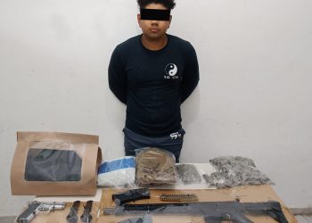 Captura FGE de Quintana Roo a un sujeto por narcomenudeo y portación de armas de fuego en Tulum