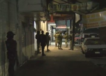 Al menos cinco detenidos en un cateo de presunto “Call center” clandestino en Guadalajara