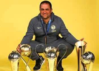 André Jardine se queda en el América