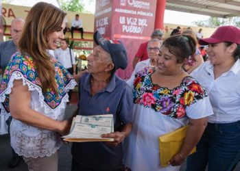 Atiende Mara Lezama a más de mil personas en Audiencia “La Voz del Pueblo” en Felipe Carrillo Puerto