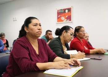 Capacita SECOES a servidores públicos para garantizar la transparencia y atención de calidad