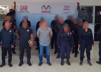 Golpe a la corrupción: detienen a 65 policías municipales por extorsión en Chiapas
