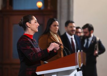 Claudia Sheinbaum promete apoyo a migrantes mexicanos ante deportaciones de Trump