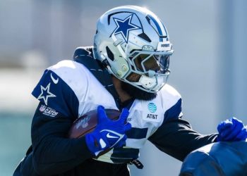 Cowboys cortan a Ezekiel Elliott para que firme con un equipo que juegue playoffs