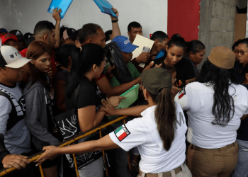 Crean “tapón” para migrantes; los dispersan a varios estados como Yucatán