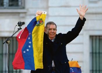 Edmundo González empieza su gira