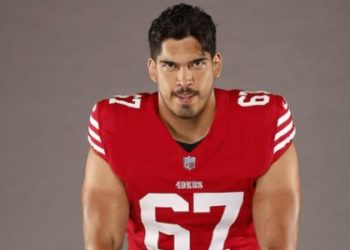El mexicano Isaac Alarcón firma contrato de reserva con San Francisco 49ers para 2025