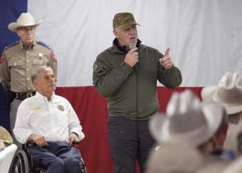 Equipo de Trump investigan filtración sobre las redadas de indocumentados en Chicago