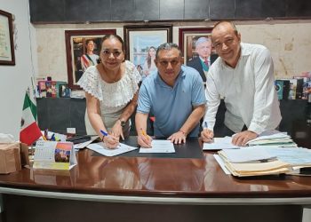 Firma STyPS convenios de colaboración con Ayuntamientos de Bacalar y José María Morelos