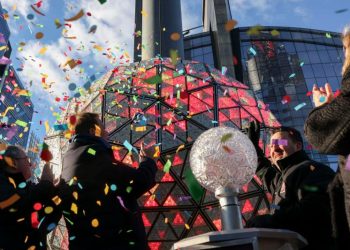 La bola de Times Square se “jubila” para formar parte de una nueva experiencia