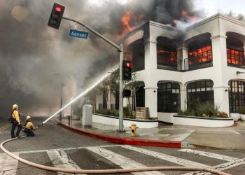 Los incendios en Los Ángeles podrían dejar pérdidas de más de 50 mil millones de dólares