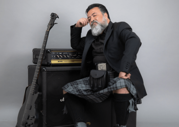 Micky Huidobro estrena su proyecto en solitario ‘El Gentleman del Rock’