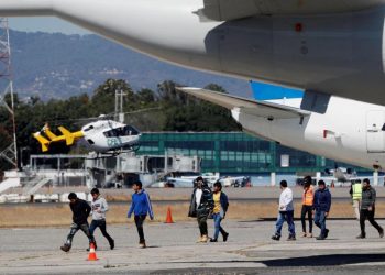 Miles de detenidos y órdenes de captura de indocumentados en la primera semana de Trump