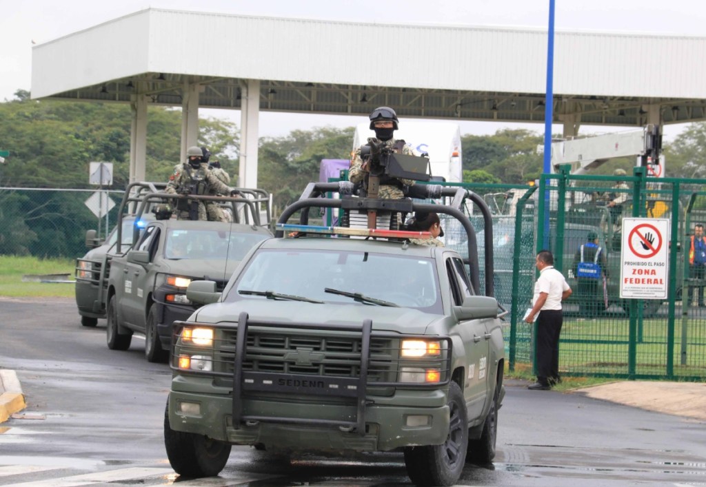 El gobernador de Tabasco, Javier May Rodríguez, anunció el miércoles la llegada de 180 elementos del Ejército Mexicano y Guardia Nacional