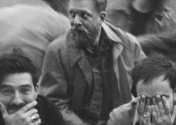 Mumford & Sons anuncia nuevo disco: ‘RUSHMERE’