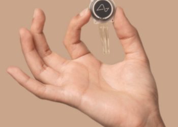 Neuralink, de Elon Musk, expande ensayos clínicos