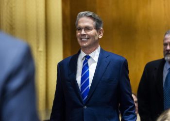 Nominado al Departamento del Tesoro asegura llegada de “nueva edad de oro económica” bajo mandato de Trump