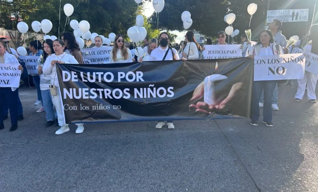 Realizan segunda marcha contra la violencia y el gobernador Rubén Rocha tras la muerte de Gael y Alexander