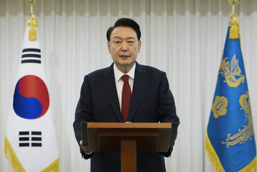 Corea del Sur envió a investigadores de la agencia anticorrupción para ejecutar la orden de detención contra el presidente Yoon Suk Yeol.