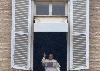 Papa Francisco pide a la comunidad internacional que actúe para el respeto de derecho humanitario