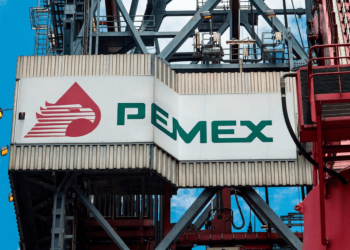 Pemex toca fondo: producción petrolera, en su nivel más bajo en 45 años