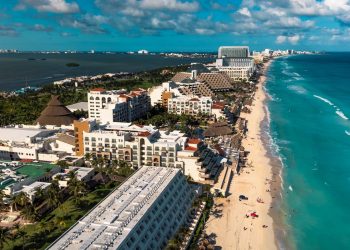 Hoteleros en Cancún luchan contra impuesto sobre bienes inmuebles: Implican a autoridades y profesionales