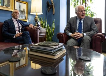 Piden al Senado rechazar a Robert F. Kennedy como secretario de Salud de EE.UU.