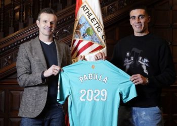 Portero mexicano Alex Padilla renueva con el Athletic hasta 2029