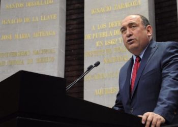 PRI propone eliminar comisiones bancarias para mayores de 65 años