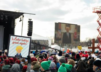 Promete Trump apoyar a los activistas contra el aborto en una gran “Marcha por la Vida”
