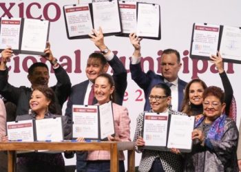 Refrenda Mara Lezama compromiso junto a Claudia Sheinbaum en histórico Encuentro Nacional Municipalista con alcaldes de todo México para afrontar juntos los desafíos del país