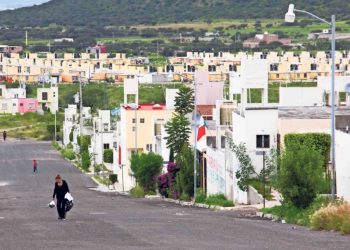 Rezago habitacional persiste en México