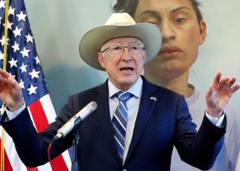 Ruptura con Ken Salazar: Claudia Sheinbaum cuestiona posible injerencia de los EE.UU.