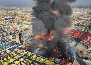 Se registra un incendio en el festival hindú de Kumbh Mela