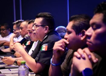 Se reúnen mandos policiales con jefes de seguridad de hoteles de Playa del Carmen